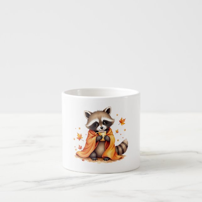 Xícara De Espresso Cozy Raccoon in a Blanket Drinking Coffee weather  (Frente)