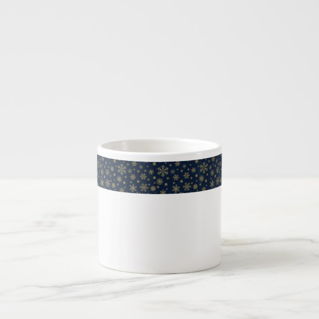 Xícara De Espresso Elegant Gold Snowflake Winter Pattern (Frente)