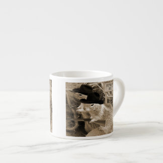 Xícara De Espresso Fora da lei do esquilo no oeste velho