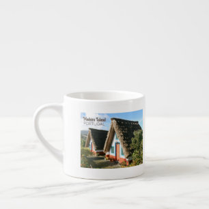 Xícara De Espresso Foto da Ilha Madeira com Habitações Típicas, Portu