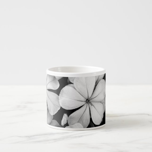 Xícara De Espresso Fotografia de Flores em Preto e Branco (Frente)