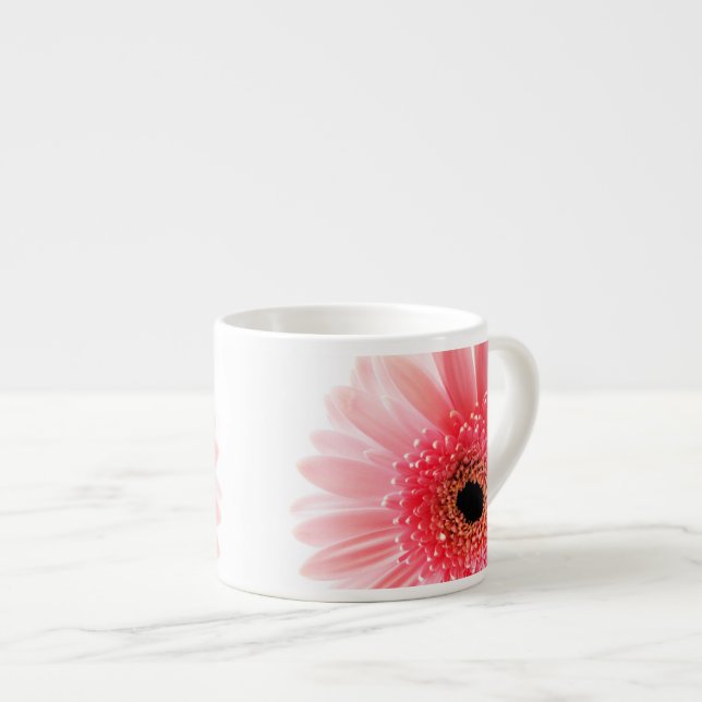 Xícara De Espresso Fotografia de Gerbera Daisy Rosa Fresca (Frente Esquerda)