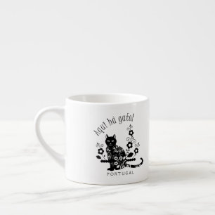 Xícara De Espresso Gato negro com flores e expressão portuguesa