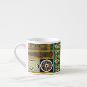 Xícara de espresso gigante do padrão retro assírio