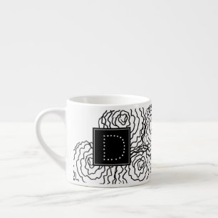 Xícara De Espresso Monograma de Desenho à Mão Floral de Cravo