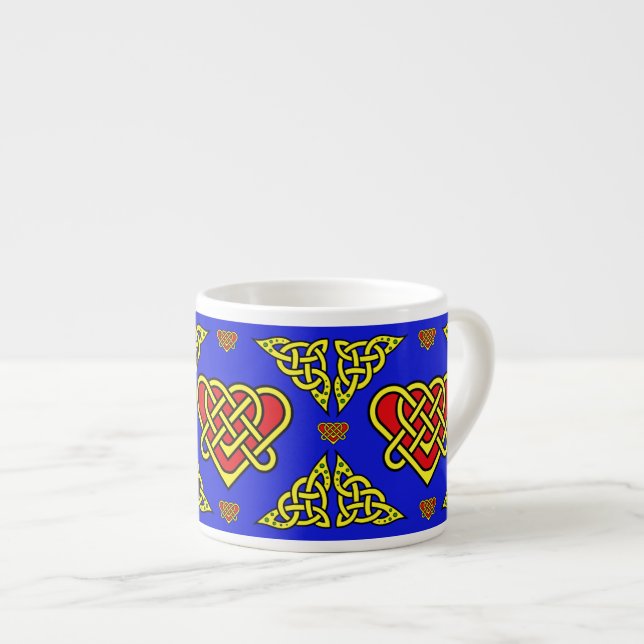 Xícara De Espresso Nó de coração entrelaçado celta/Gadhlig, dourado 2 (Frente Esquerda)
