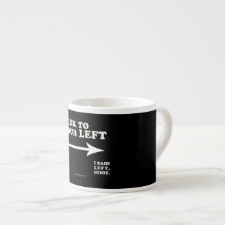 Xícara De Espresso Olhe para a esquerda SlipperyJoe's espesso ce geom