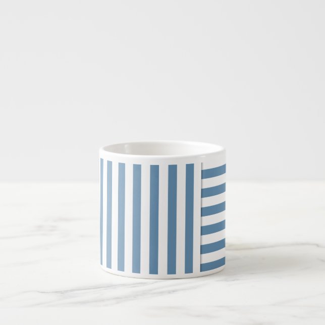 Xícara De Espresso padrão de listra branca azul (Frente)