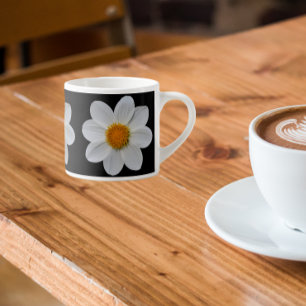 Xícara De Espresso Padrão Floral de Dahlia Branca em Preto