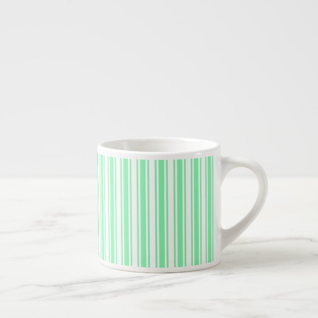 Xícara De Espresso Pastel verde e tiras doces brancas (Direita)