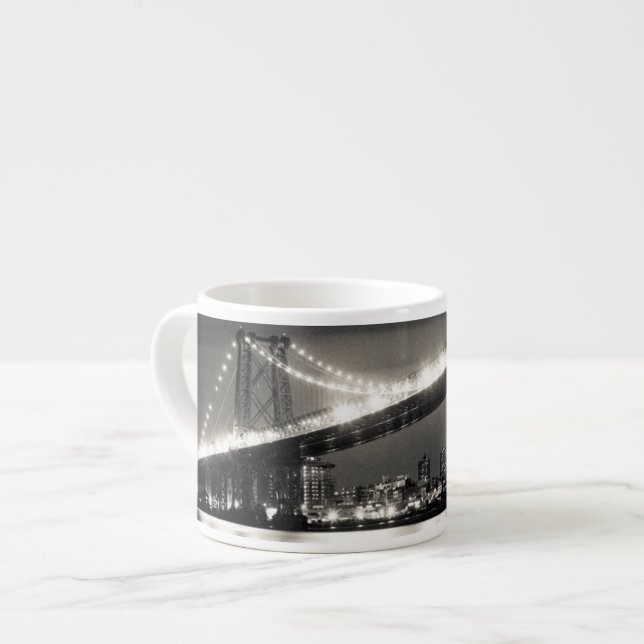 Xícara De Espresso Ponte de Williamsburg na Nova Iorque na noite (Frente Esquerda)