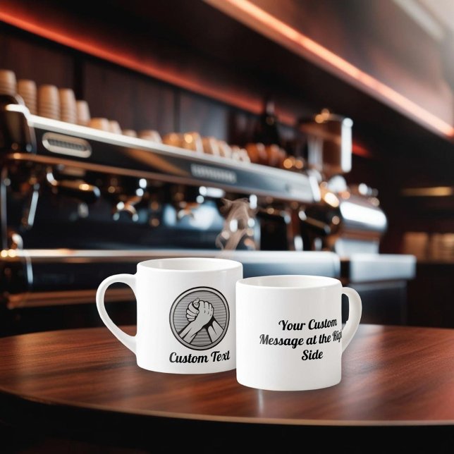 Xícara De Espresso Prata de luta do braço (Criador carregado)