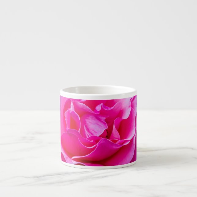 Xícara De Espresso Rosa rosa delicada. (Frente)