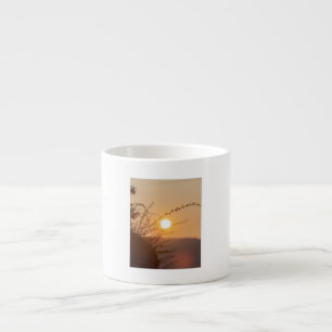 Xícara De Espresso Serenidade do Pôr do Sol Dourado – Café Inspirado