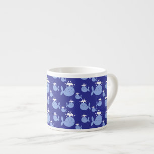 Xícara De Espresso Teste padrão bonito da baleia azul dos desenhos