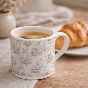 Xícara De Espresso Vintage Rústico Charme Desgastado Floral em Madeir