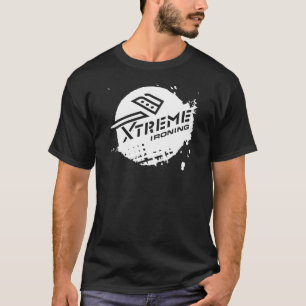 Xtreme que passa o t-shirt preto básico