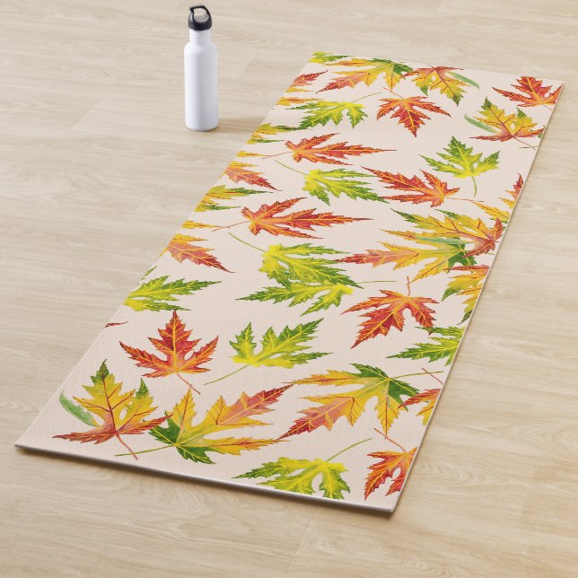 Yoga Mapeamento de prata em um tapete de ioga (In Situ)