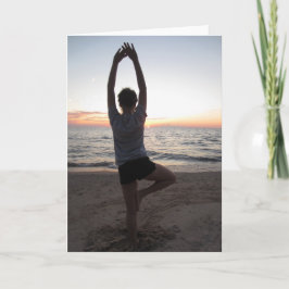 Yoga no Cartão Saudação de Praia