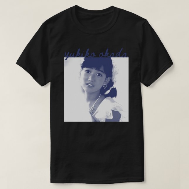 Yukiko Okada Essential T-Shirt (Frente do Design)